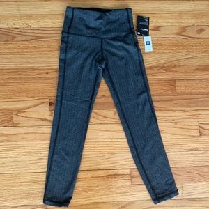 Never been worn before. With tag. GapFit women’s leggings.